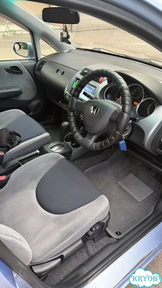 Honda Fit 1.3 CVT, 2002, 240 300 км фото 6