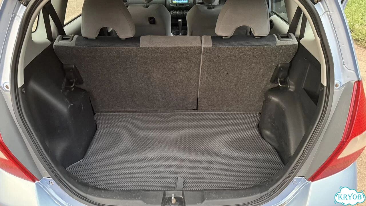 Honda Fit 1.3 CVT, 2002, 240 300 км фото 8