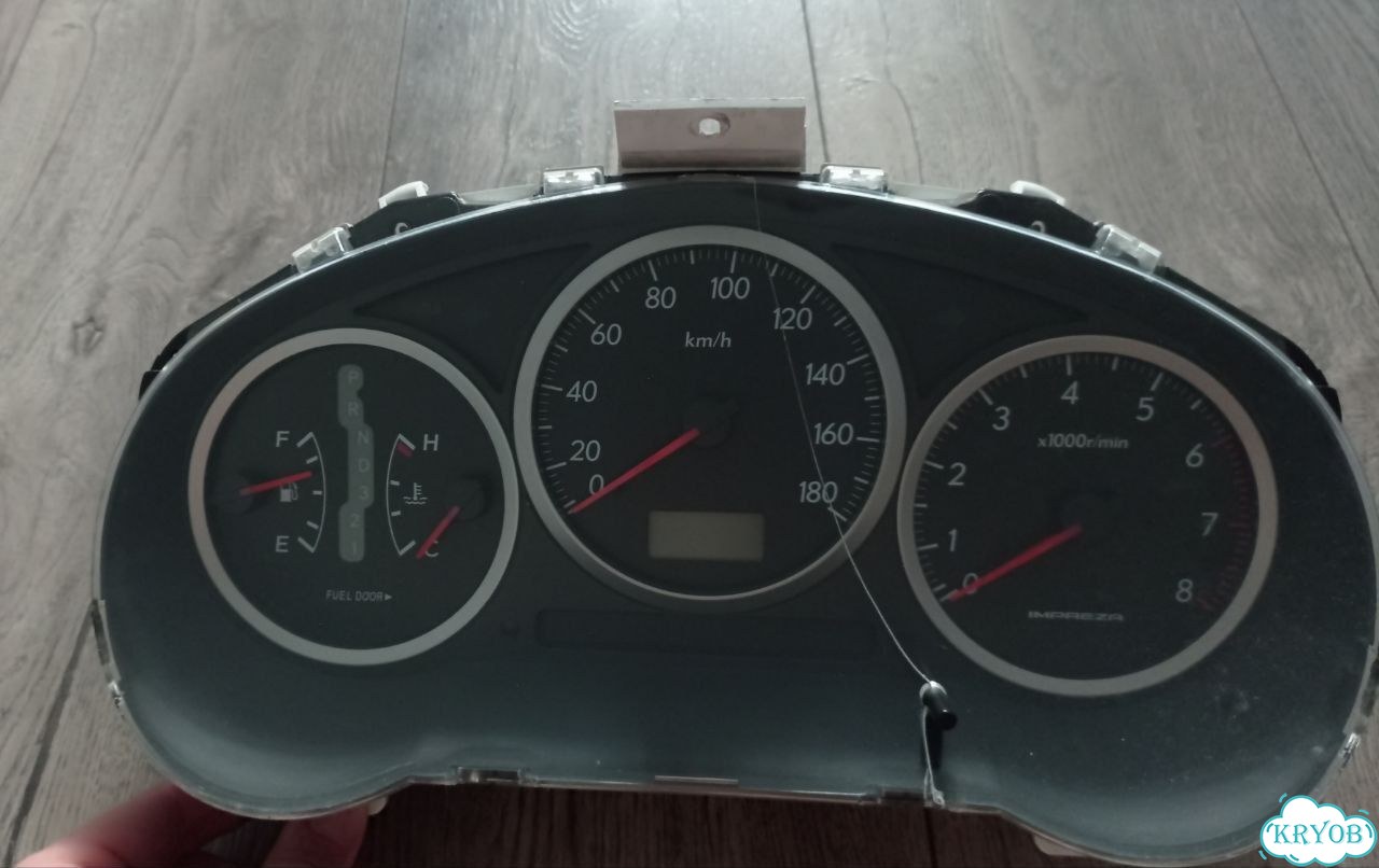 Приборная панель Subaru фото 1