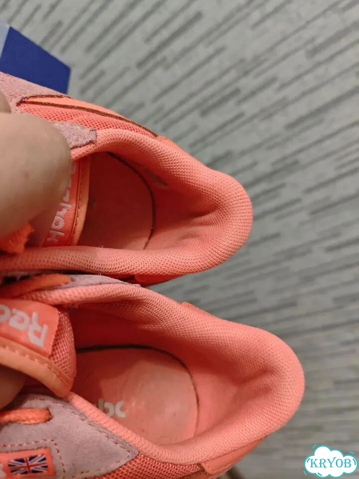Кроссовки женские Reebok фото 5