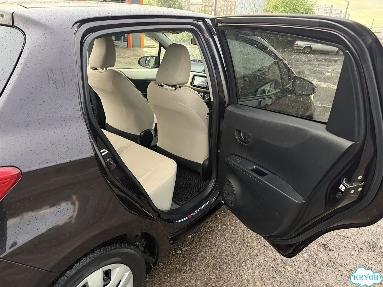 Toyota Vitz 1.0 CVT, 2013, 104 000 км фото 22