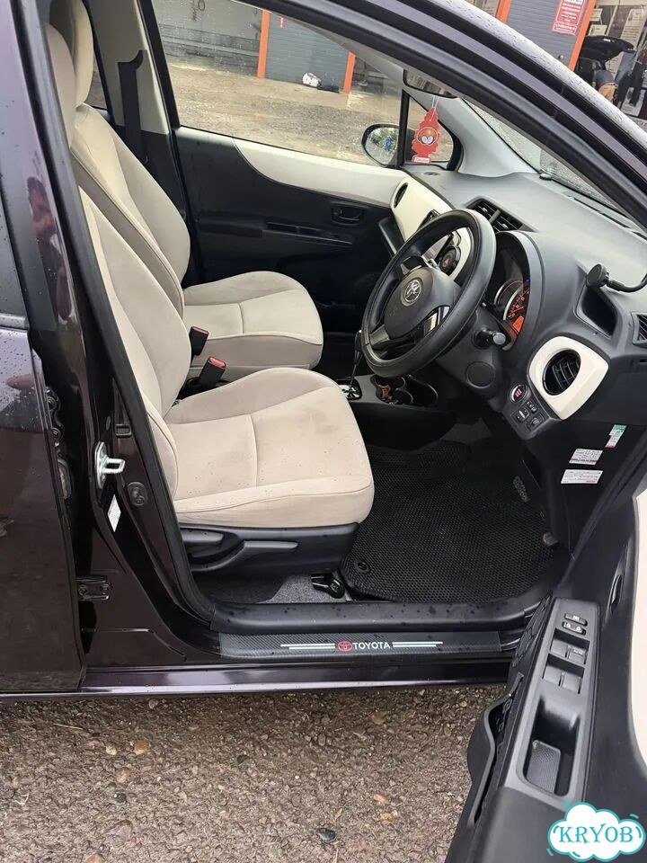 Toyota Vitz 1.0 CVT, 2013, 104 000 км фото 32