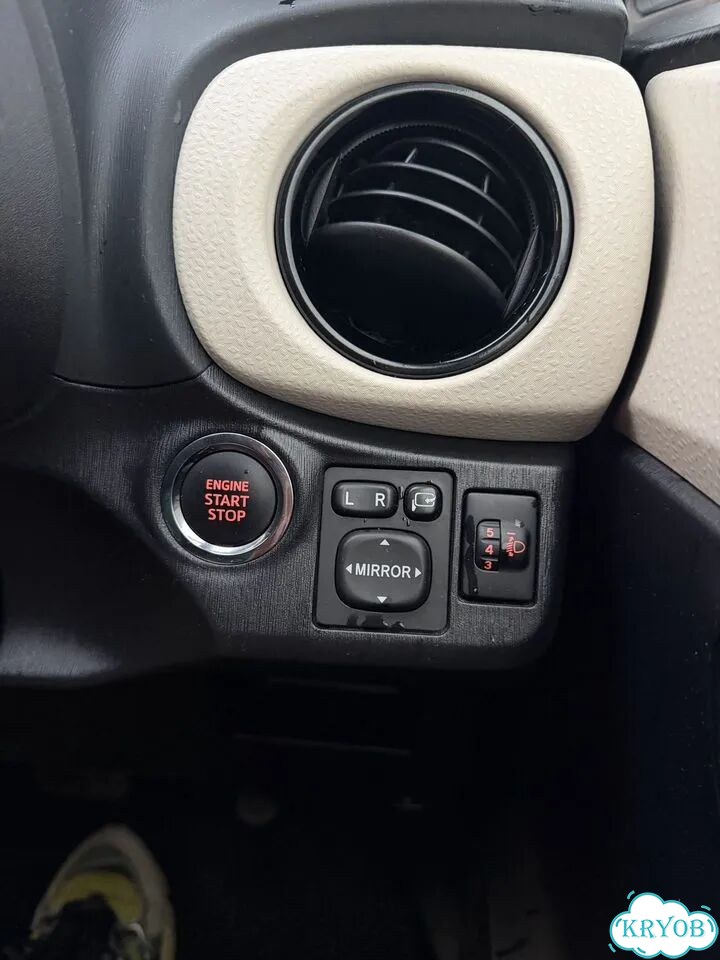 Toyota Vitz 1.0 CVT, 2013, 104 000 км фото 37