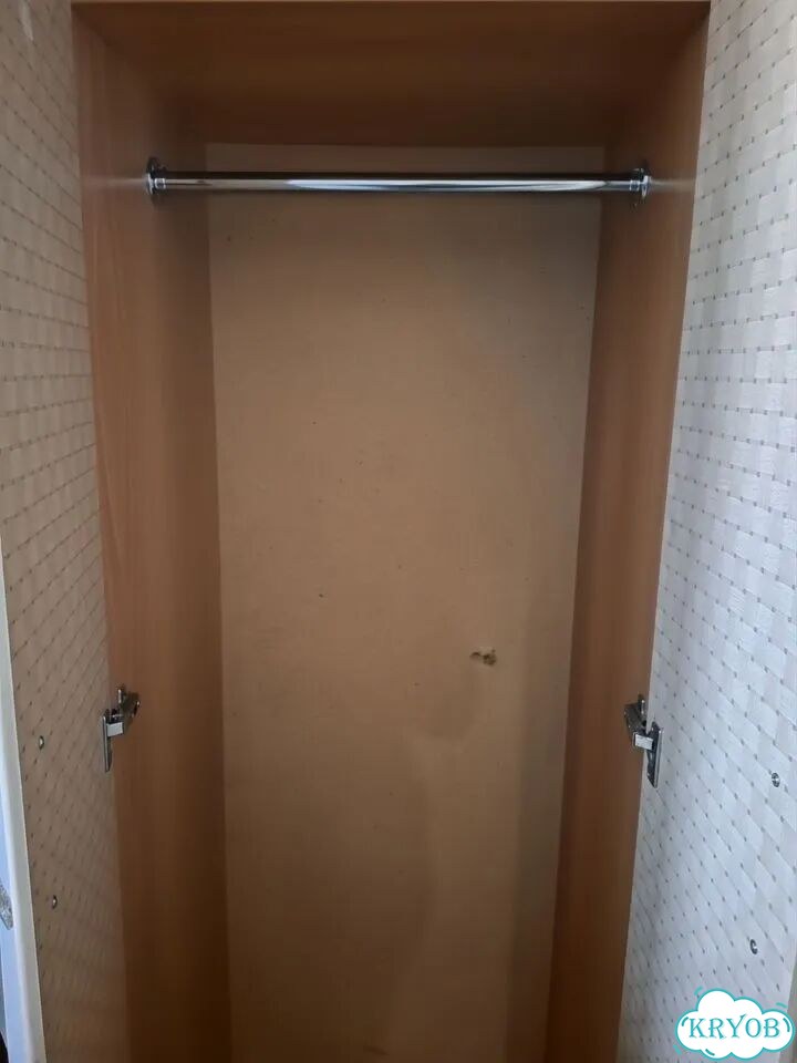Шкаф для прихожей бу фото 2