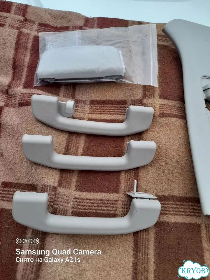 Обивка стоек авто, ручки салонные фото 4
