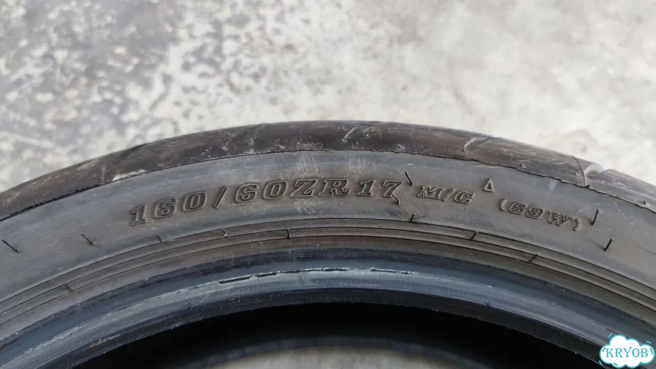 Резина Dunlop r17 160/60 фото 6