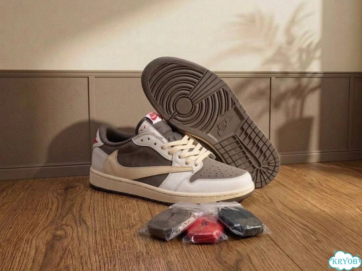 Travis Scott x Nike air jordan 1 low Reverse mocha фото 3