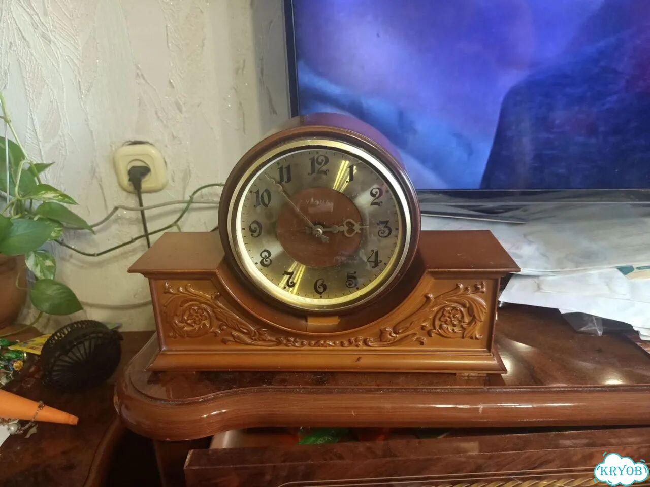 Часы настольные СССР фото 1