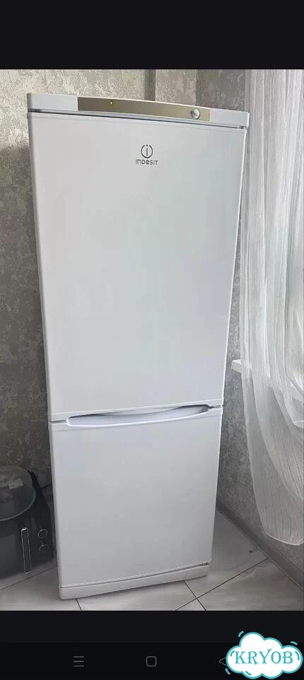 Холодильник indesit фото 1