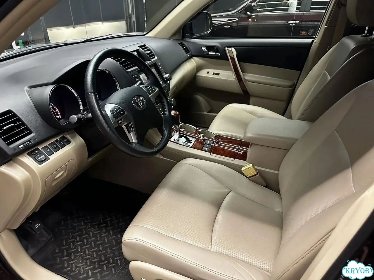 Toyota Highlander 3.5 AT, 2011, 12 201 км фото 8