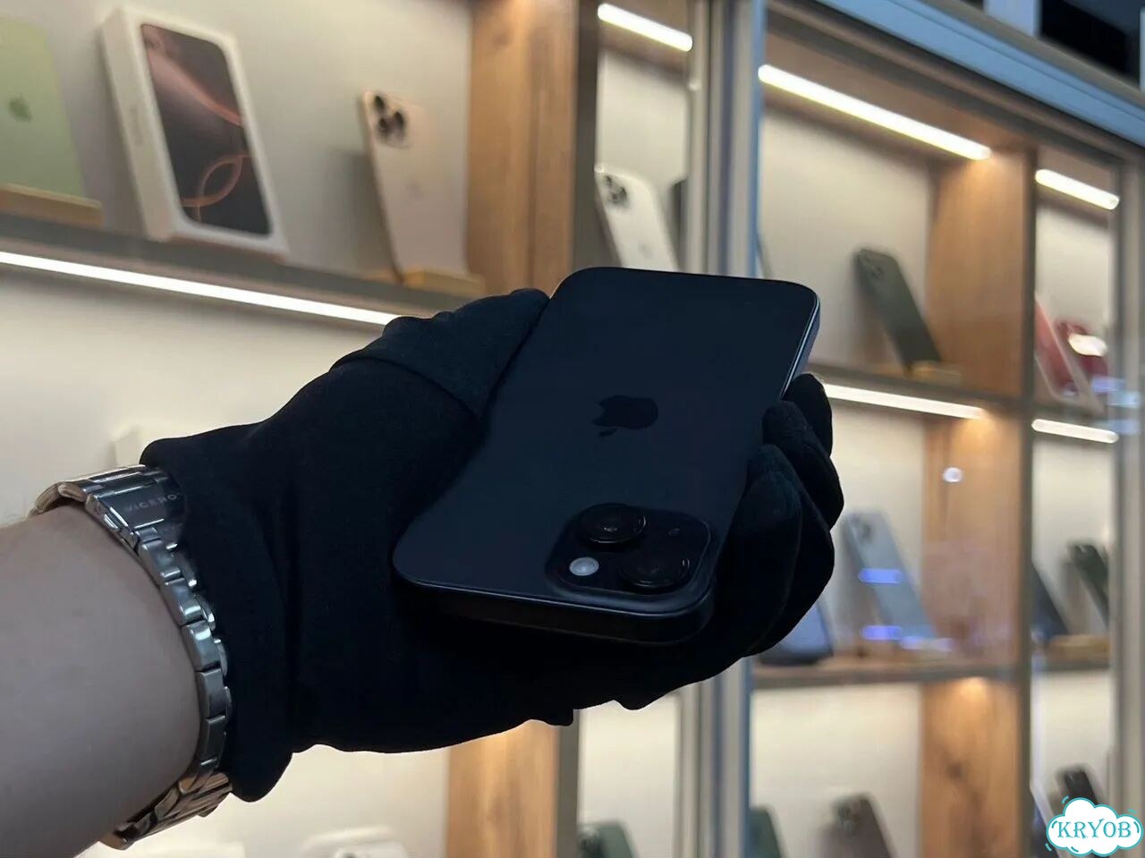 iPhone 15, 128 ГБ, SIM + eSIM фото 2