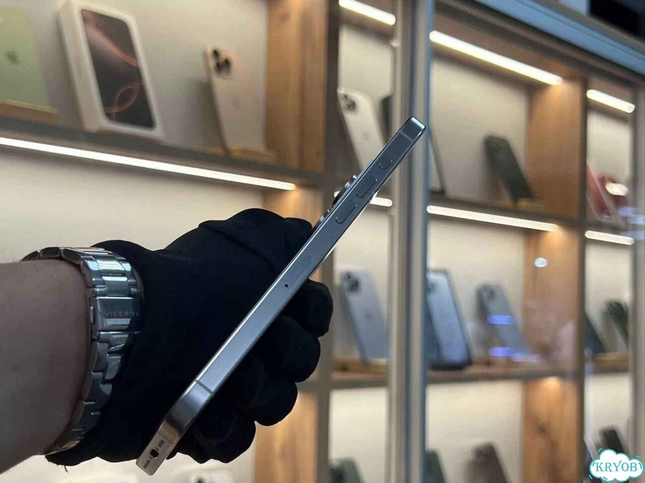 iPhone 15 Pro Max, 256 ГБ, SIM + eSIM фото 4