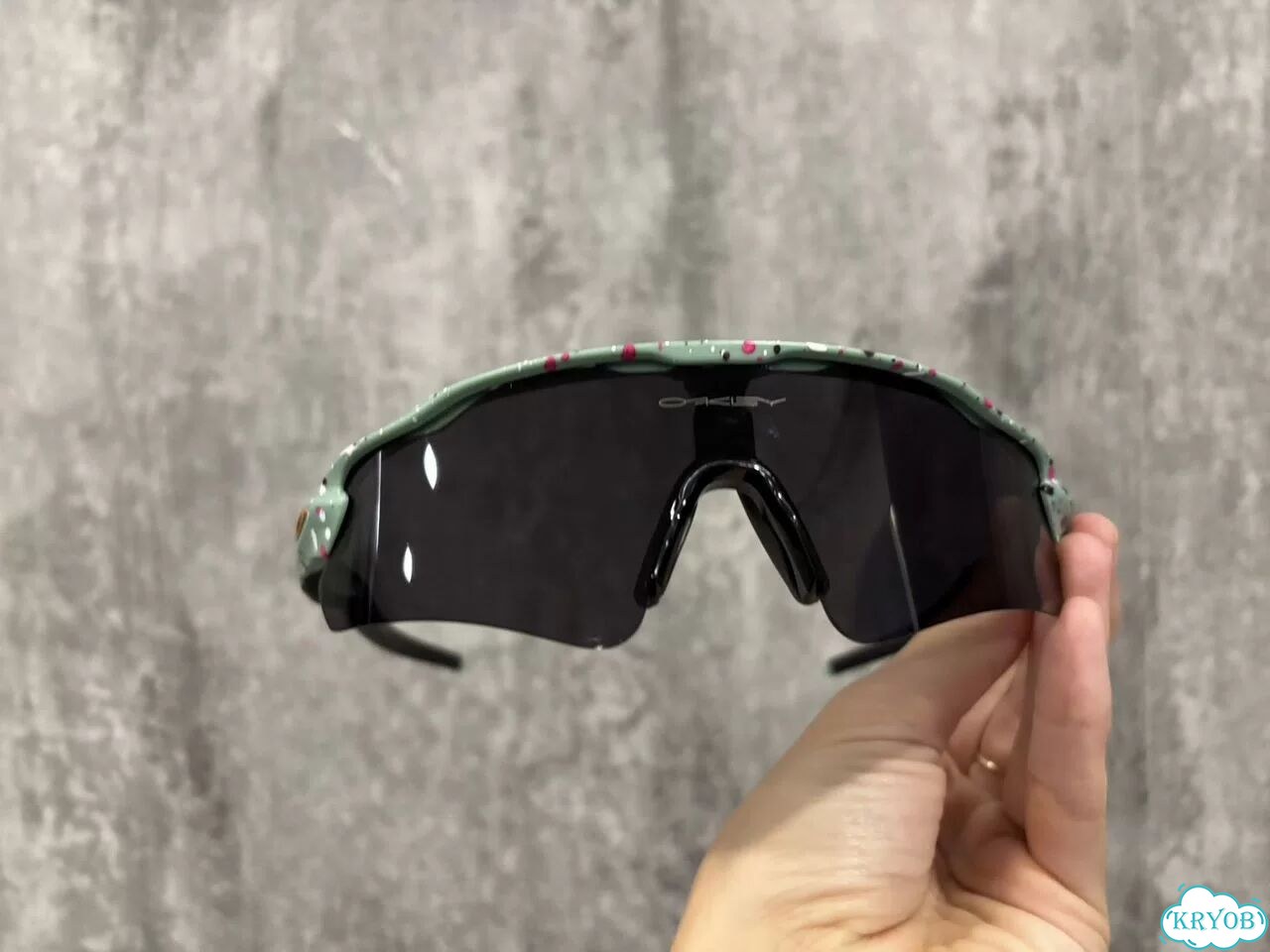 Солнцезащитные очки мужские oakley radar фото 1