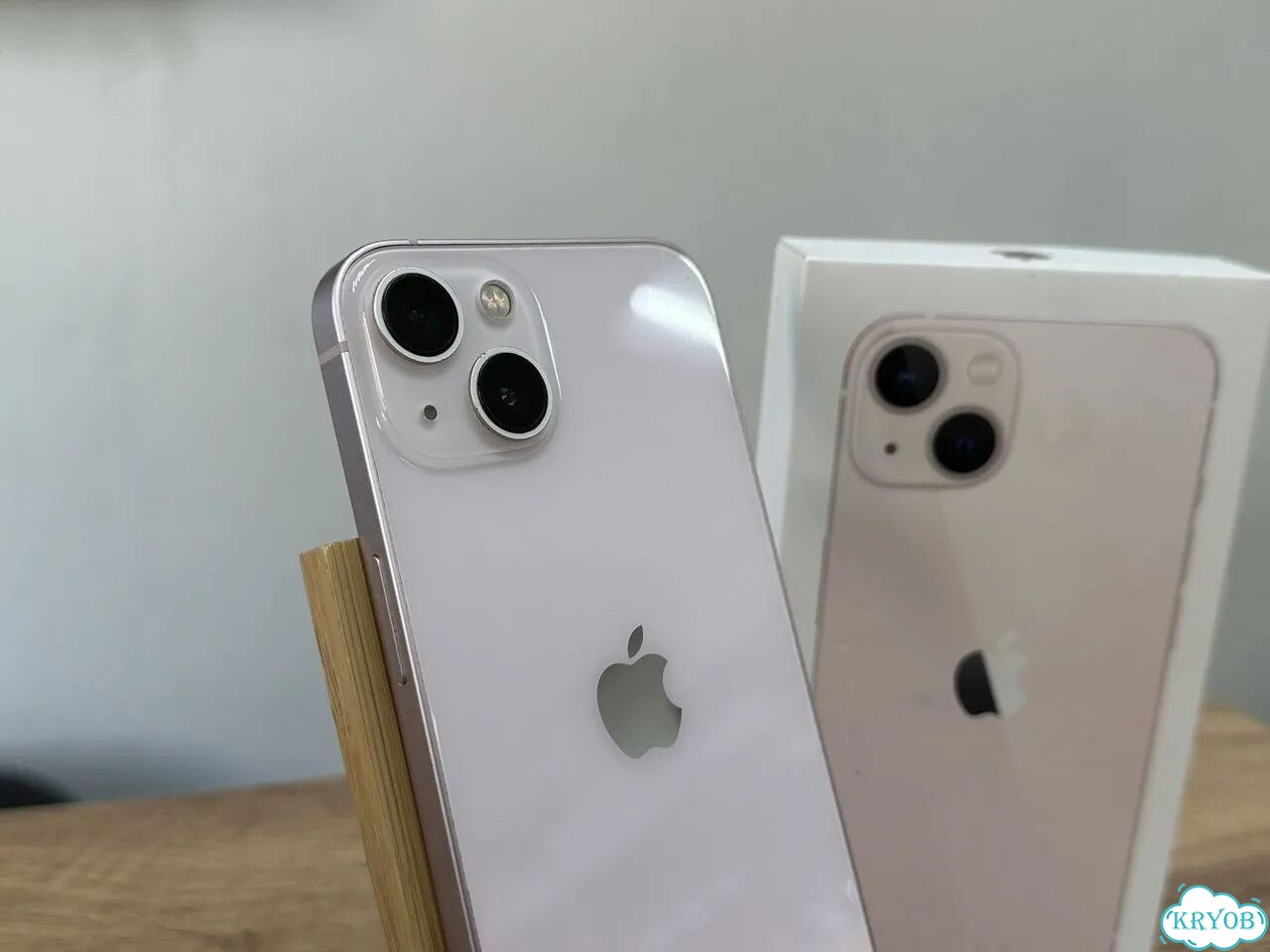 iPhone 13, 256 ГБ, SIM + eSIM фото 3