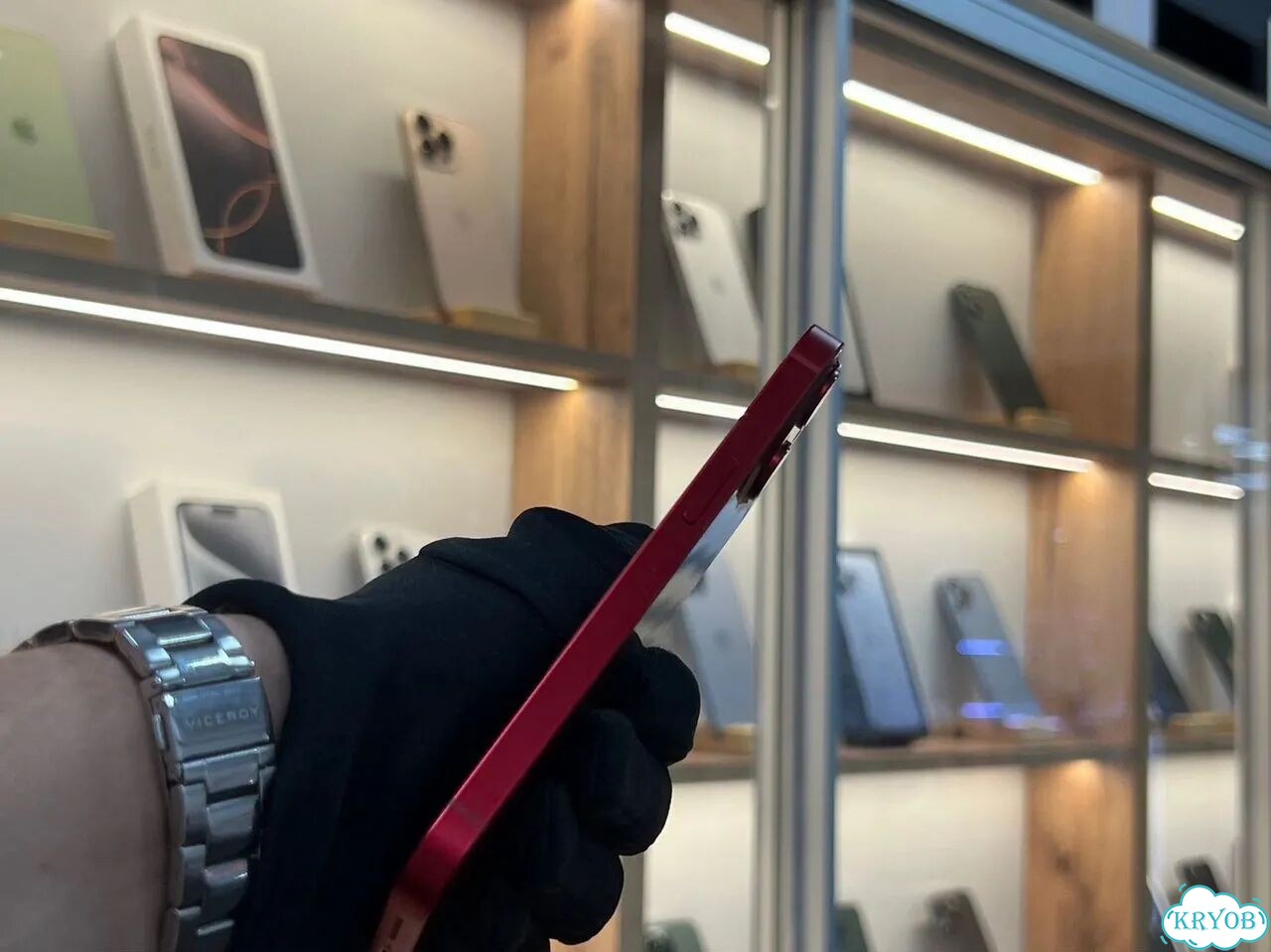 iPhone 13, 128 ГБ, SIM + eSIM фото 3