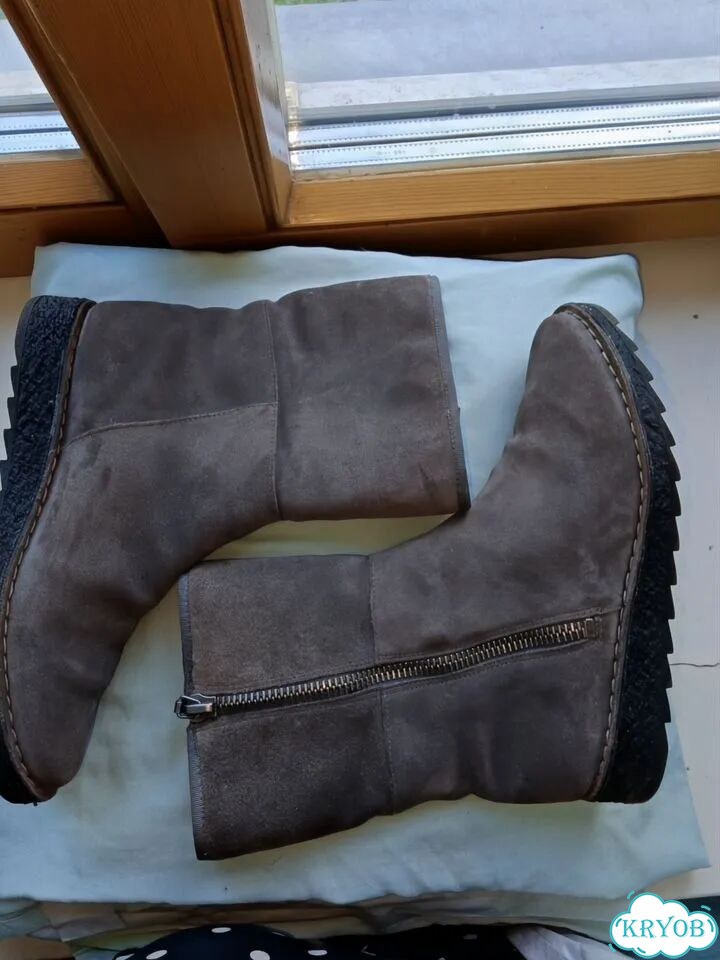 Сапоги демисезонные женские 39. - 40 Clarks фото 1