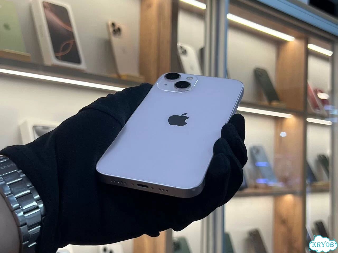 iPhone 13, 256 ГБ, SIM + eSIM фото 1