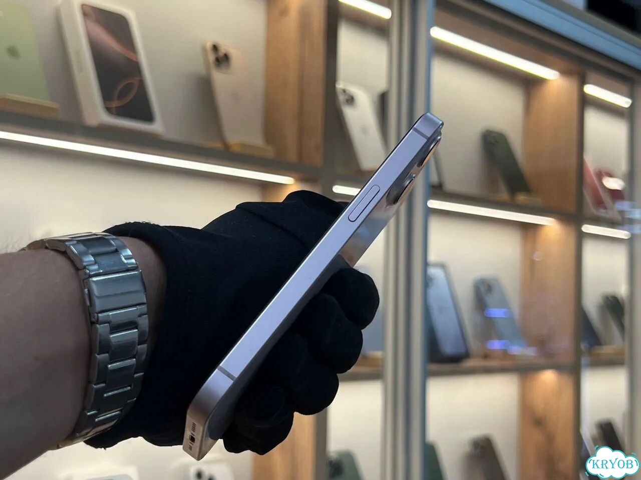 iPhone 13, 256 ГБ, SIM + eSIM фото 3