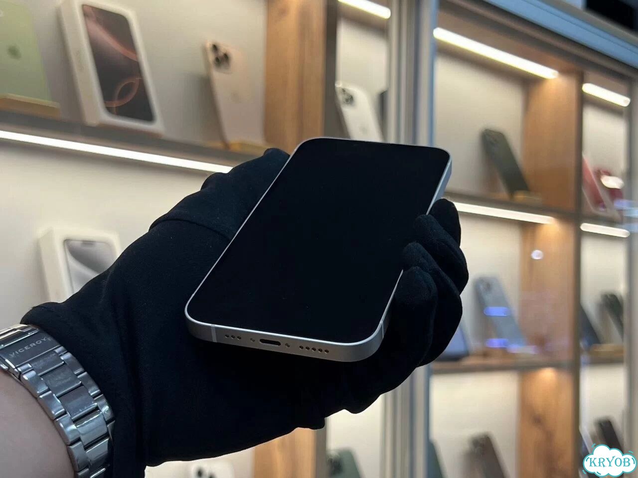 iPhone 13, 128 ГБ, SIM + eSIM фото 5