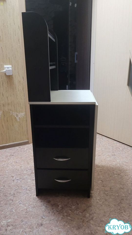 Стол фото 1
