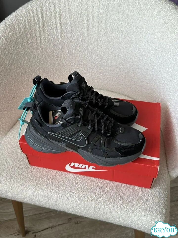 Кроссовки Nike v2k run gtx фото 2