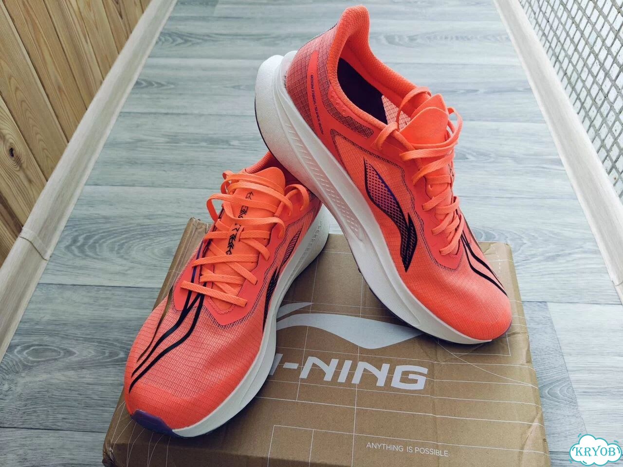 Беговые кроссовки Li-Ning feidian 6 challenger фото 1