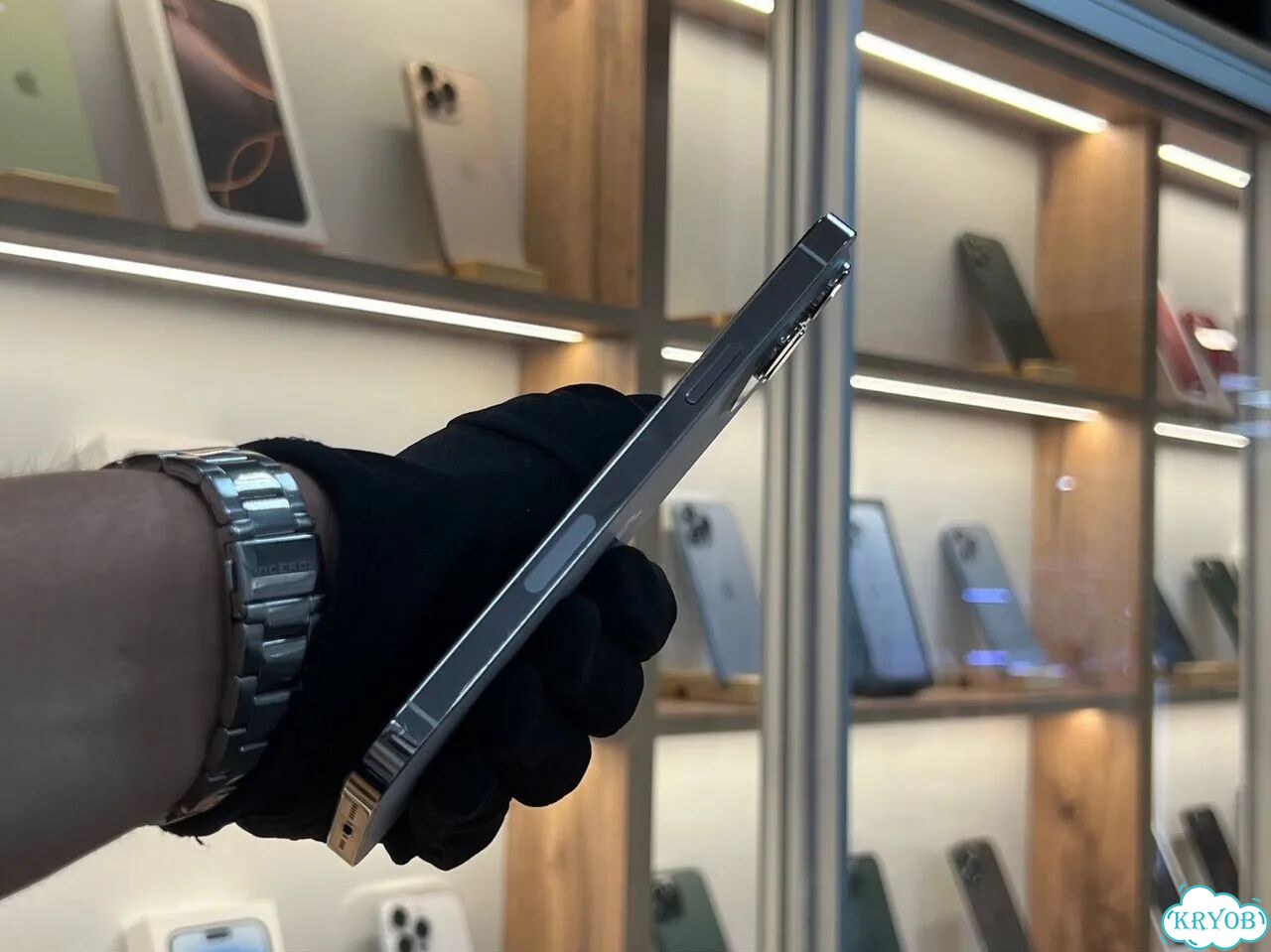 iPhone 13 Pro Max, 256 ГБ, SIM + eSIM фото 3