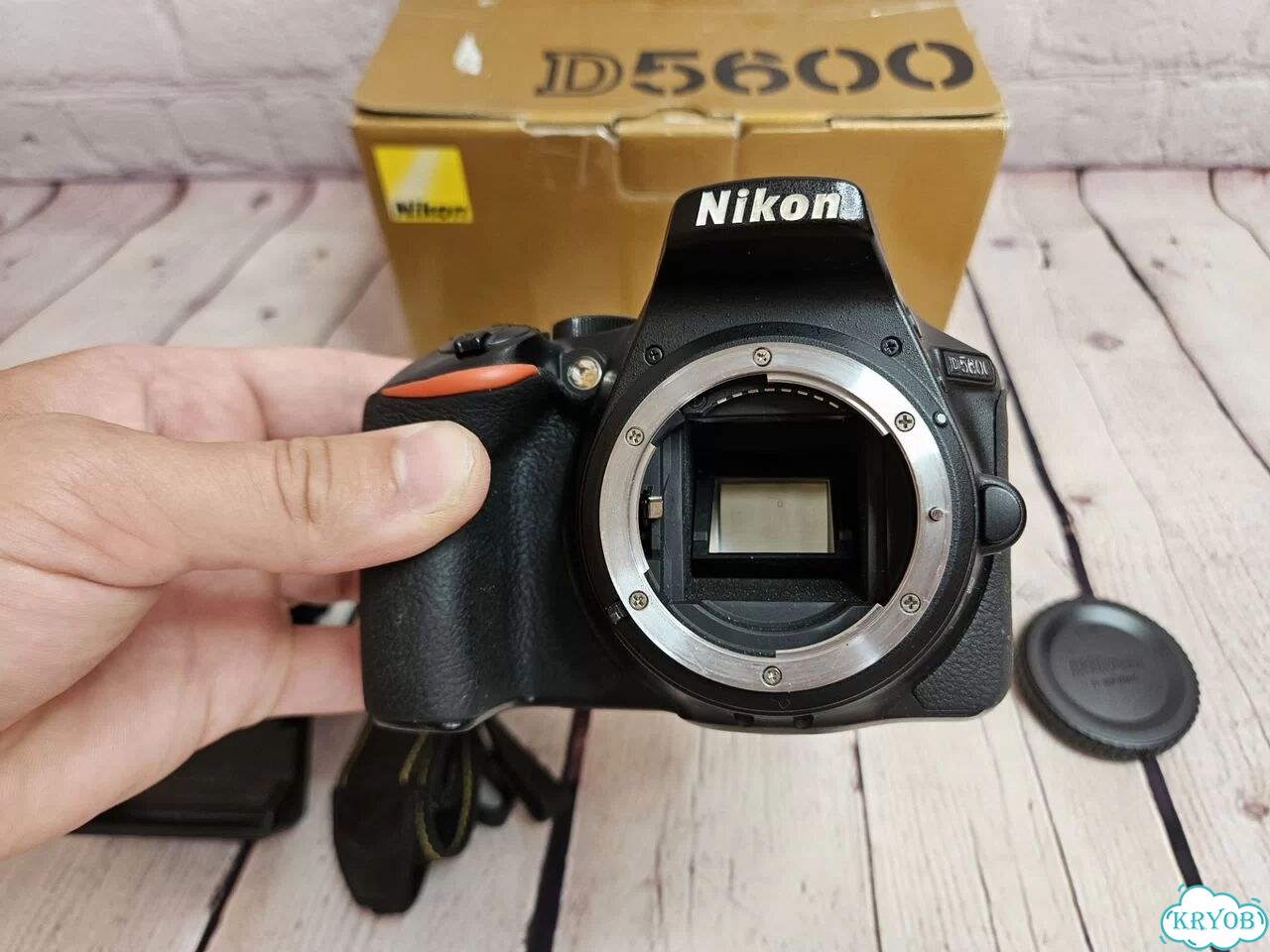 Nikon d5600 body (тушка) 80k фото 3