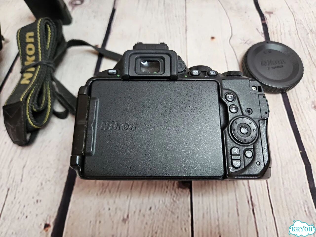Nikon d5600 body (тушка) 80k фото 6