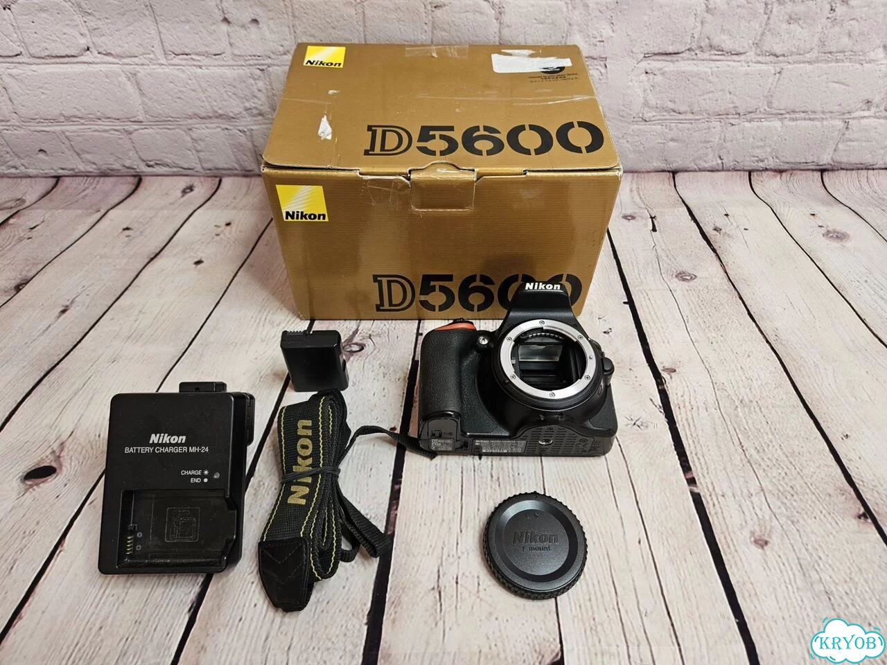 Nikon d5600 body (тушка) 80k фото 9