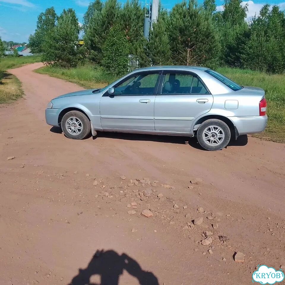 Mazda Familia 1.5 AT, 2000, 230 000 км фото 4