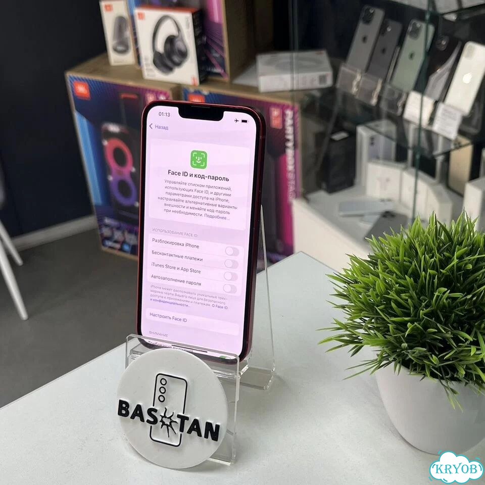 iPhone 13, 256 ГБ, SIM + eSIM фото 4