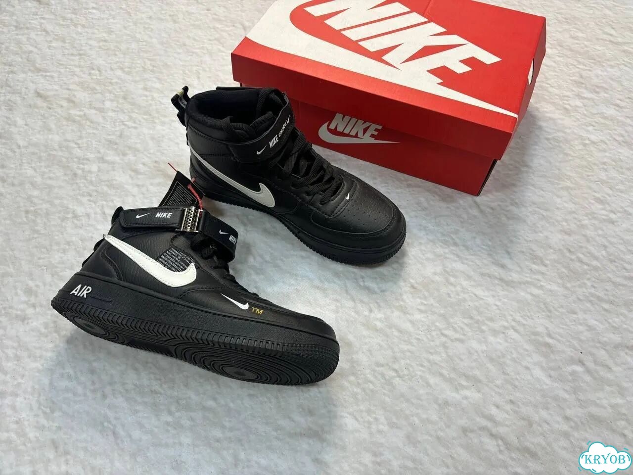 Кроссовки Nike Air Force 1 фото 2