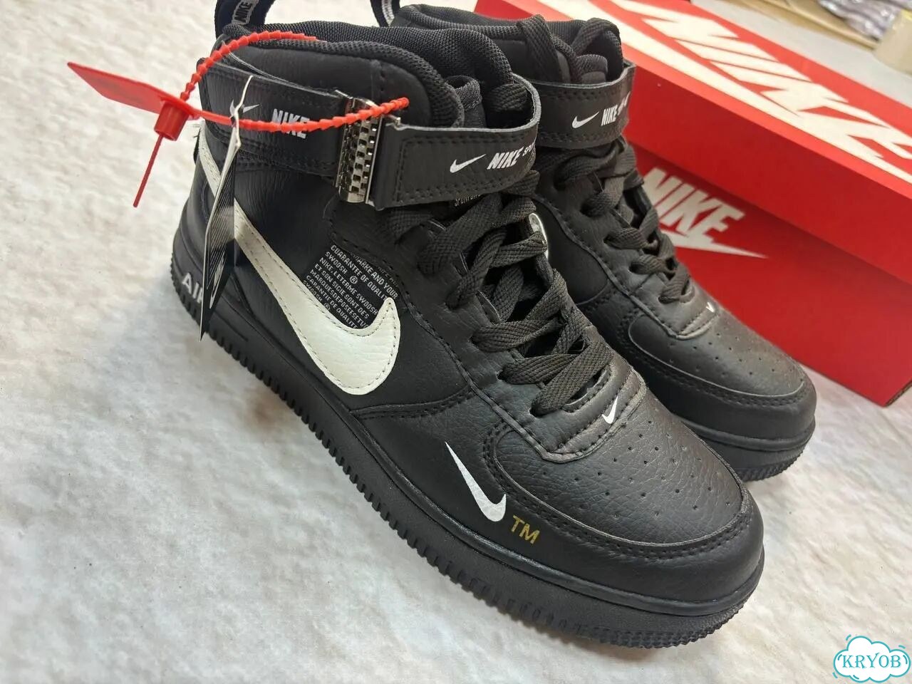 Кроссовки Nike Air Force 1 фото 4