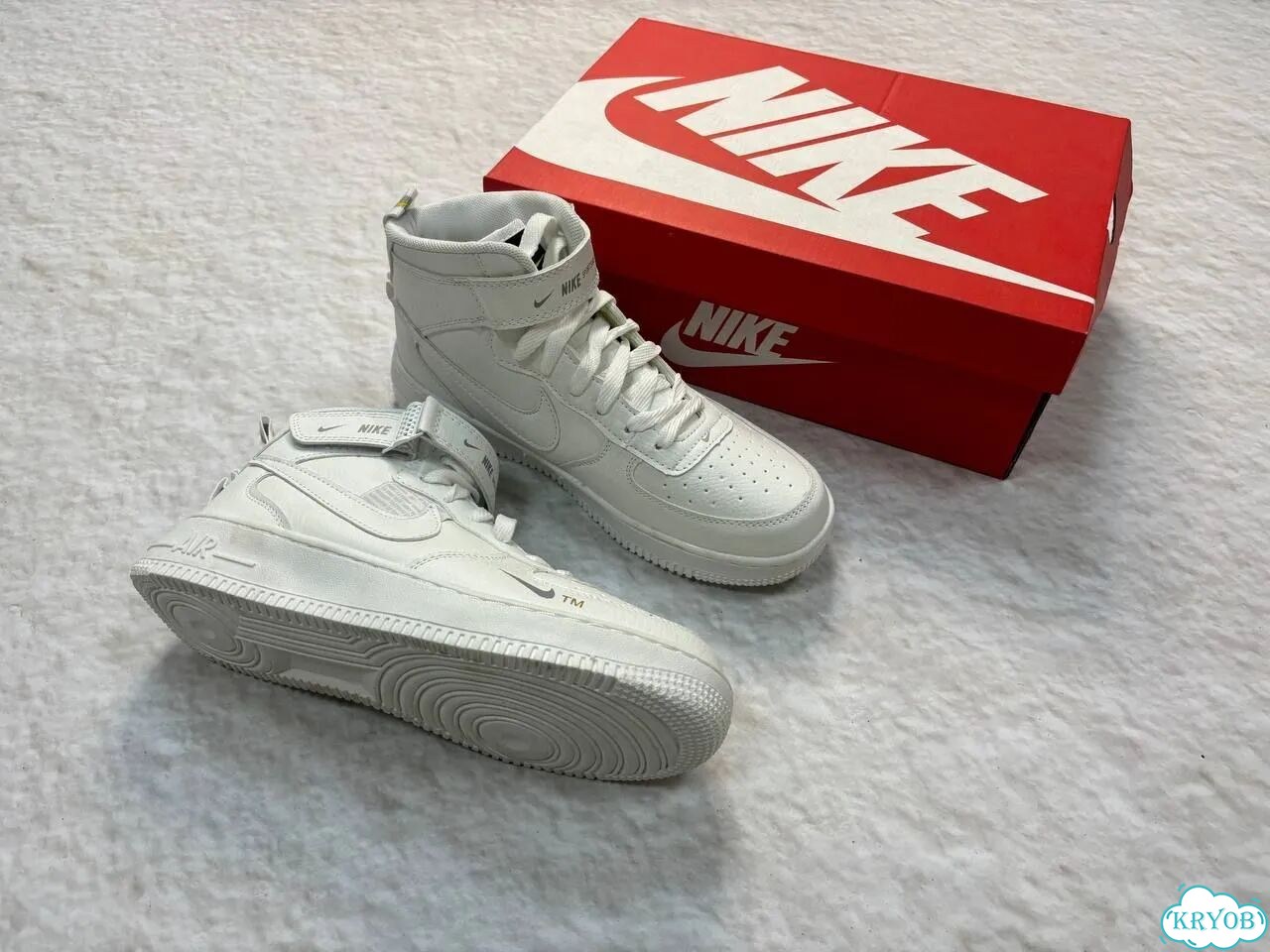 Кроссовки Nike Air Force 1 45 размер фото 3
