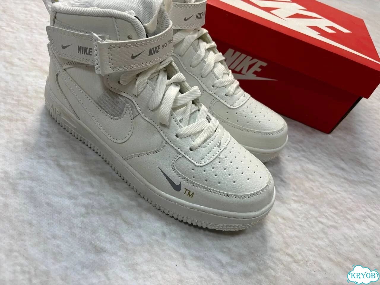 Кроссовки Nike Air Force 1 45 размер фото 7