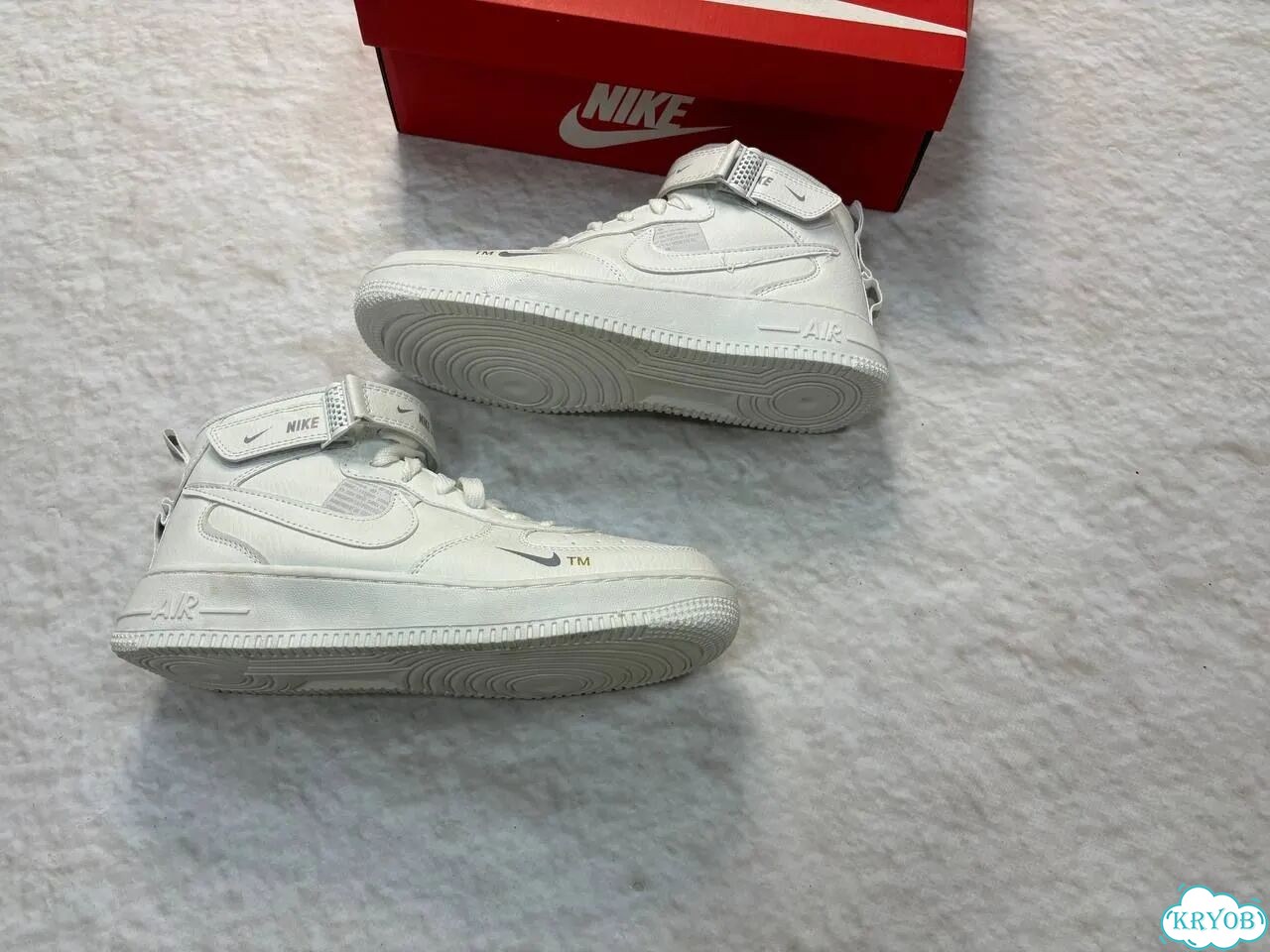 Кроссовки Nike Air Force 1 45 размер фото 9