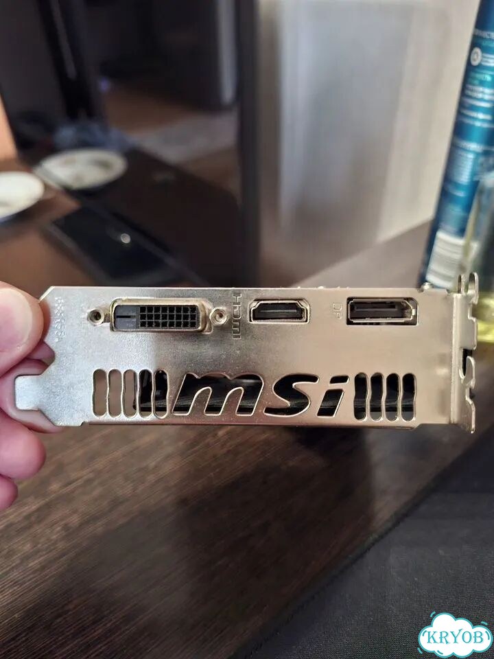 Видеокарта AMD Radeon RX 550 aero ITX 4G OC фото 3