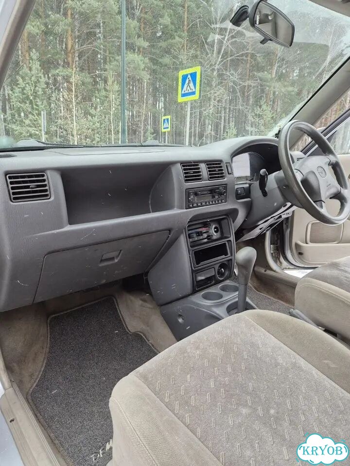 Mazda Demio 1.3 AT, 1999, 169 096 км фото 9