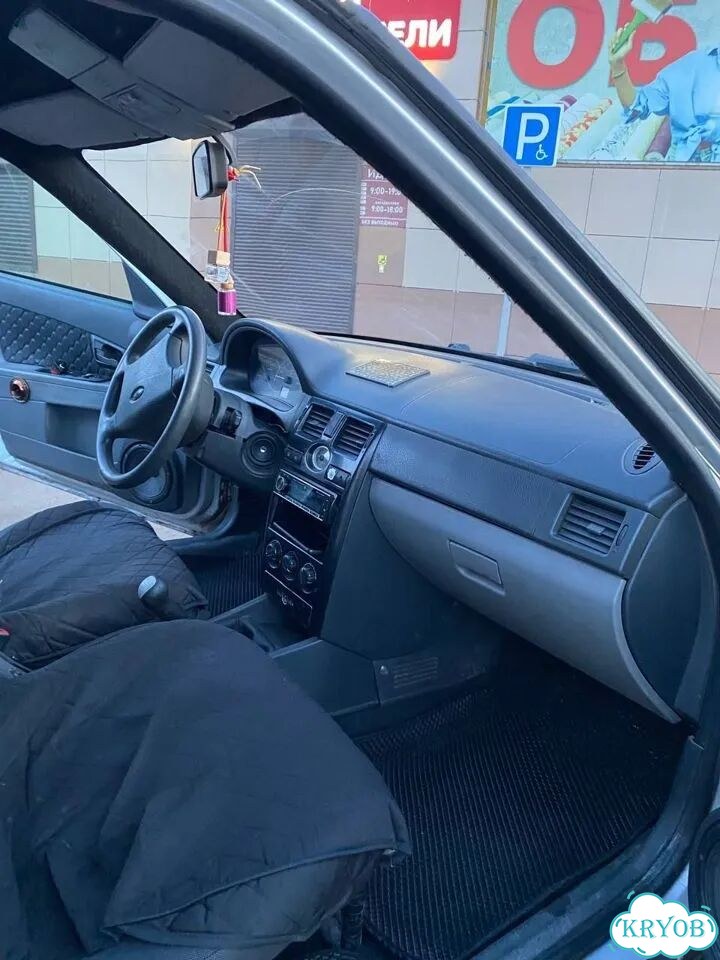 ВАЗ (LADA) Priora 1.6 MT, 2008, битый, 190 000 км фото 13