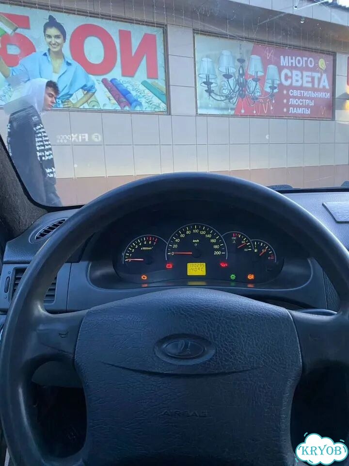 ВАЗ (LADA) Priora 1.6 MT, 2008, битый, 190 000 км фото 7