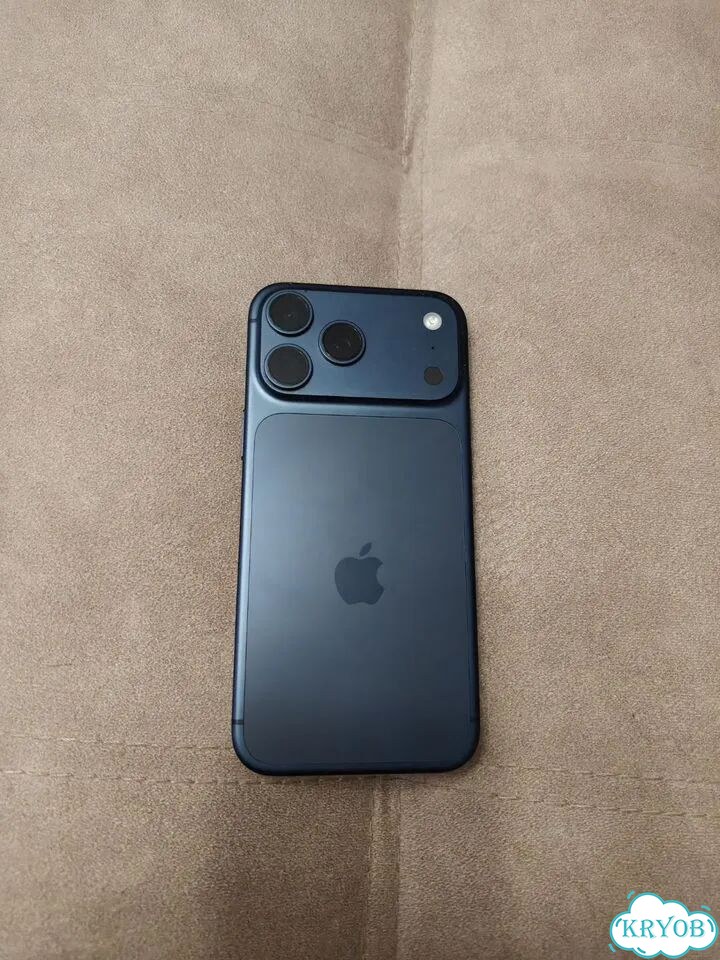 iPhone 17 Pro Max, 256 ГБ, eSIM фото 2