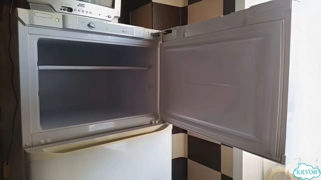 Холодильник бу фото 3