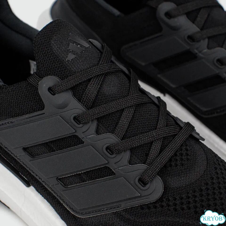 Кроссовки Adidas Ultraboost Light Black White фото 5