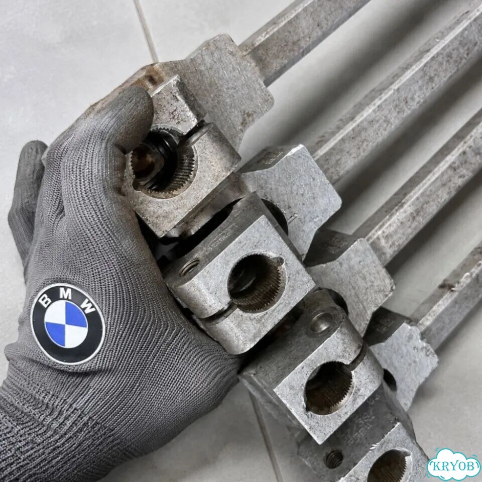 Карданчик рулевой бмв E81/ X1 E84 из Европы фото 1