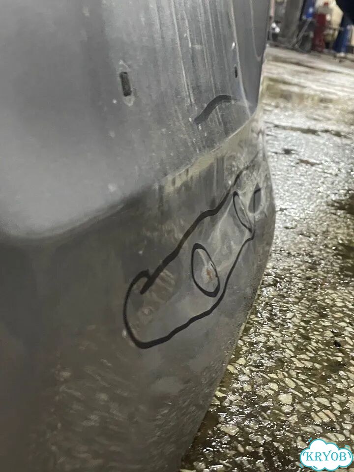 Крышка багажника toyota wish NZE14 фото 3