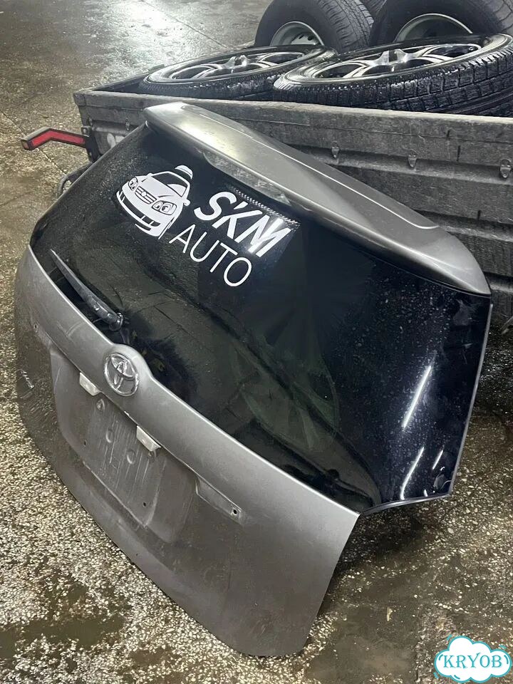 Крышка багажника toyota wish NZE14 фото 4