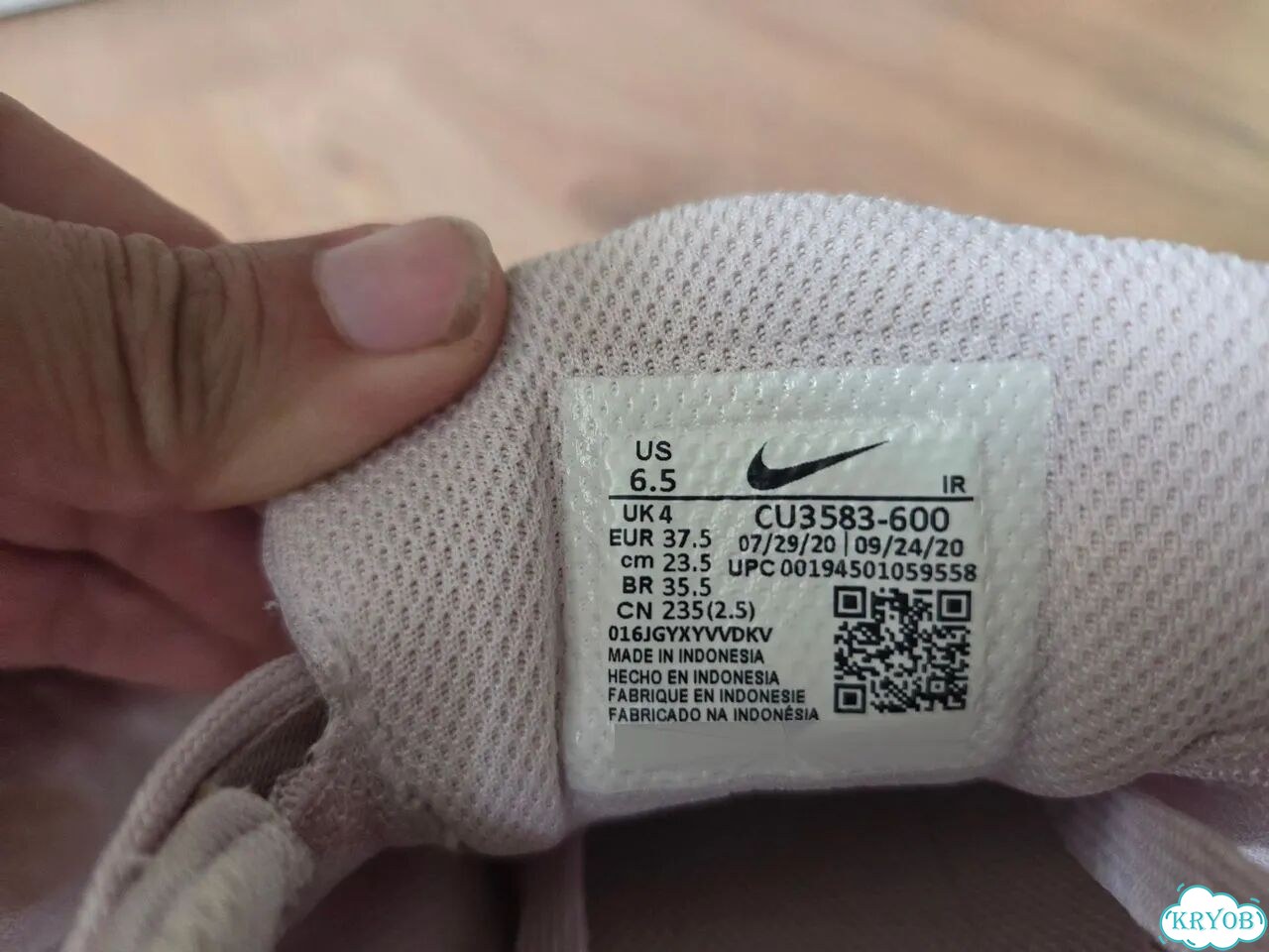 Кроссовки nike женские фото 3