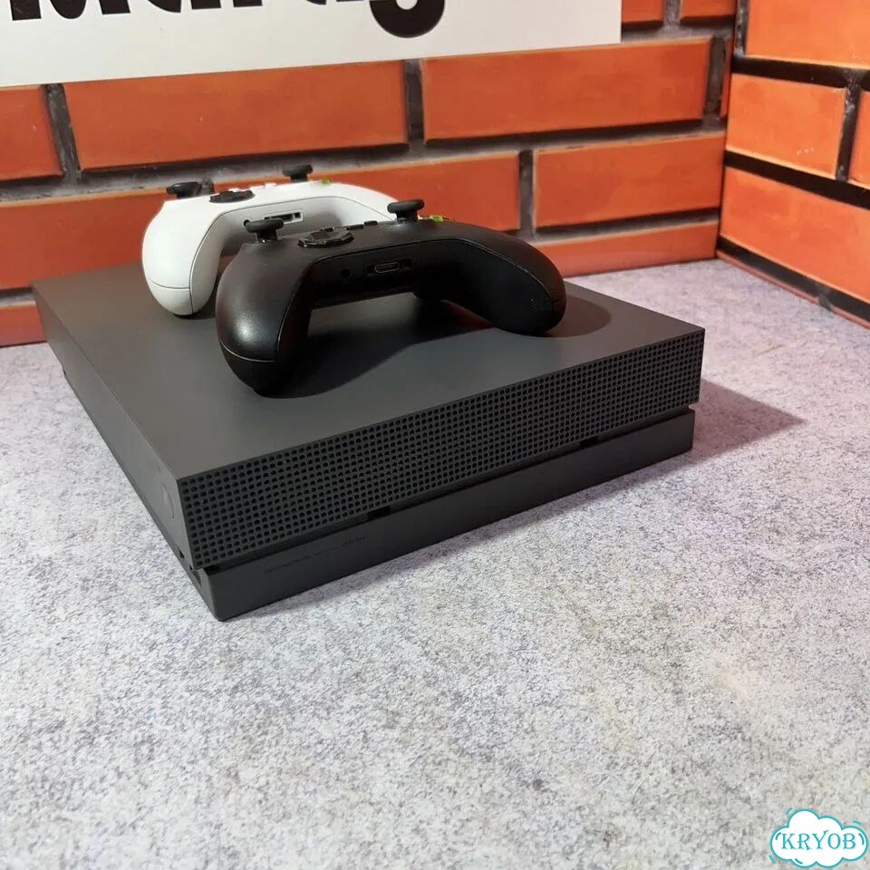 Xbox One x 1tb 2 геймпада фото 3