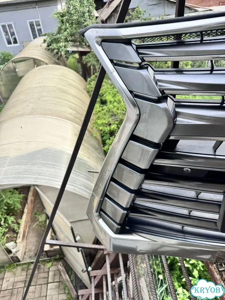 Решетка радиатора lexus lx 570 фото 4